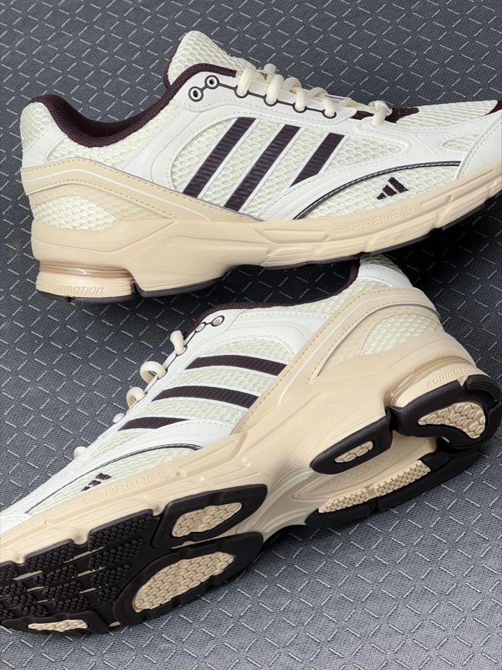 通勤出片王炸 脚感养成指南